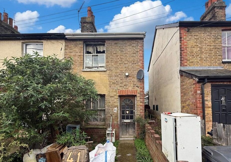 Terraced House