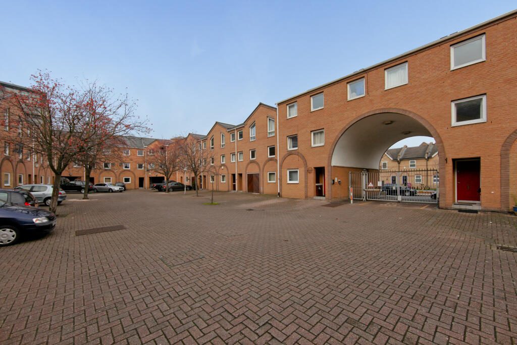 Property main image