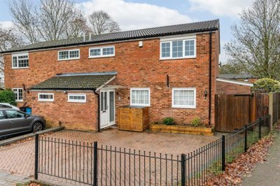 Property on Balmoral Close, SG2 8UA