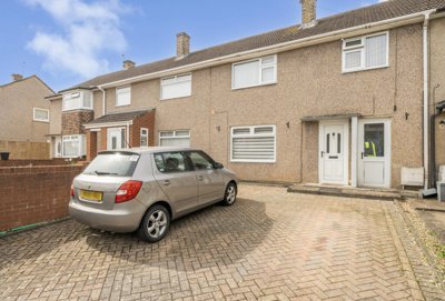 Property on Queens Road, BS30 8EJ