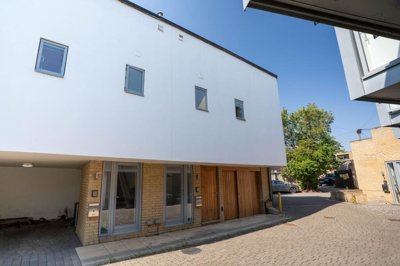 Property on Greens Road, CB4 3EF