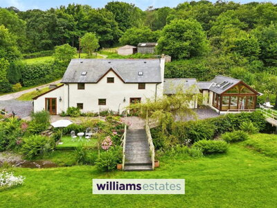 Property on LL16 5PY