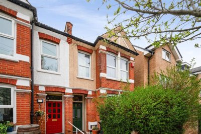 Property on Park Road, SW19 2HU