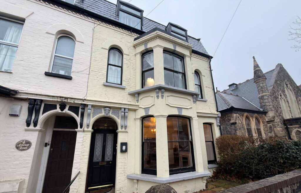Terraced House