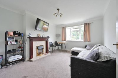 Property on Bushey Grove Road, WD23 2JY