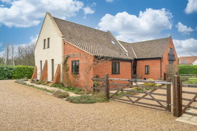 Property on Dog Lane, NR10 3DH