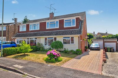 Property on Lightsfield, RG23 7BL