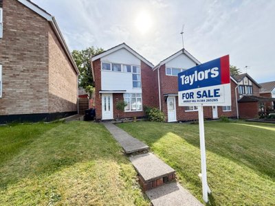 Property on Gayfield Avenue, DY5 2BP