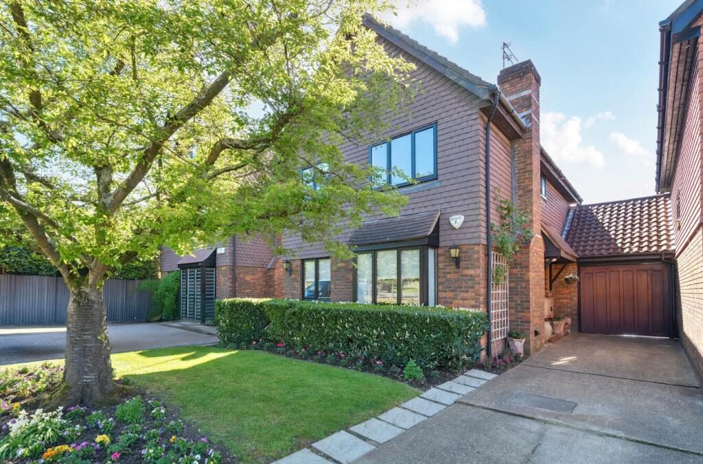 Property main image