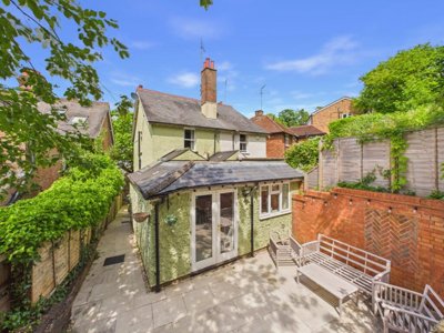 Property on Eskdale Avenue, HP5 3AY