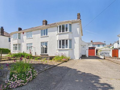 Property on CF62 6QE