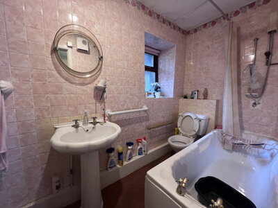 Property on LL54 7SA