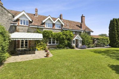 Property on Manor Road, BS31 3AF