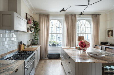 Property on Hemingford Road, N1 1DE