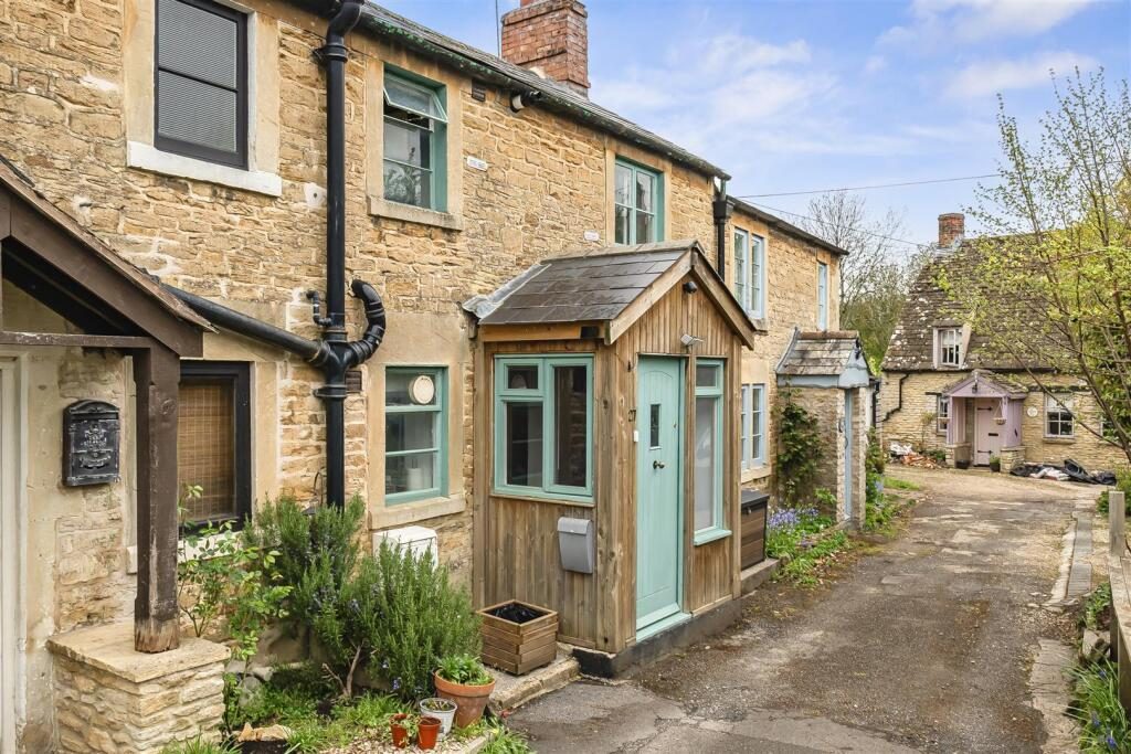Terraced House
