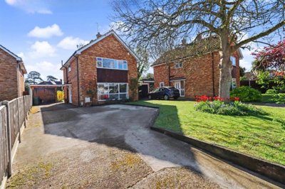 Property on Oaklands Close, CM77 7PZ