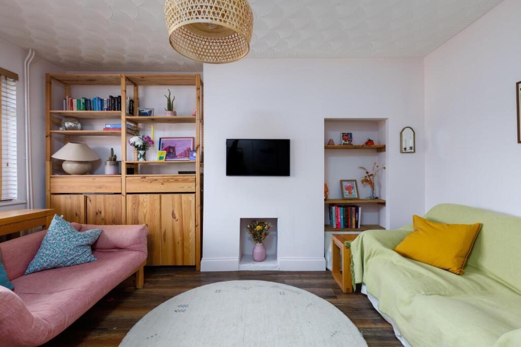 Terraced House