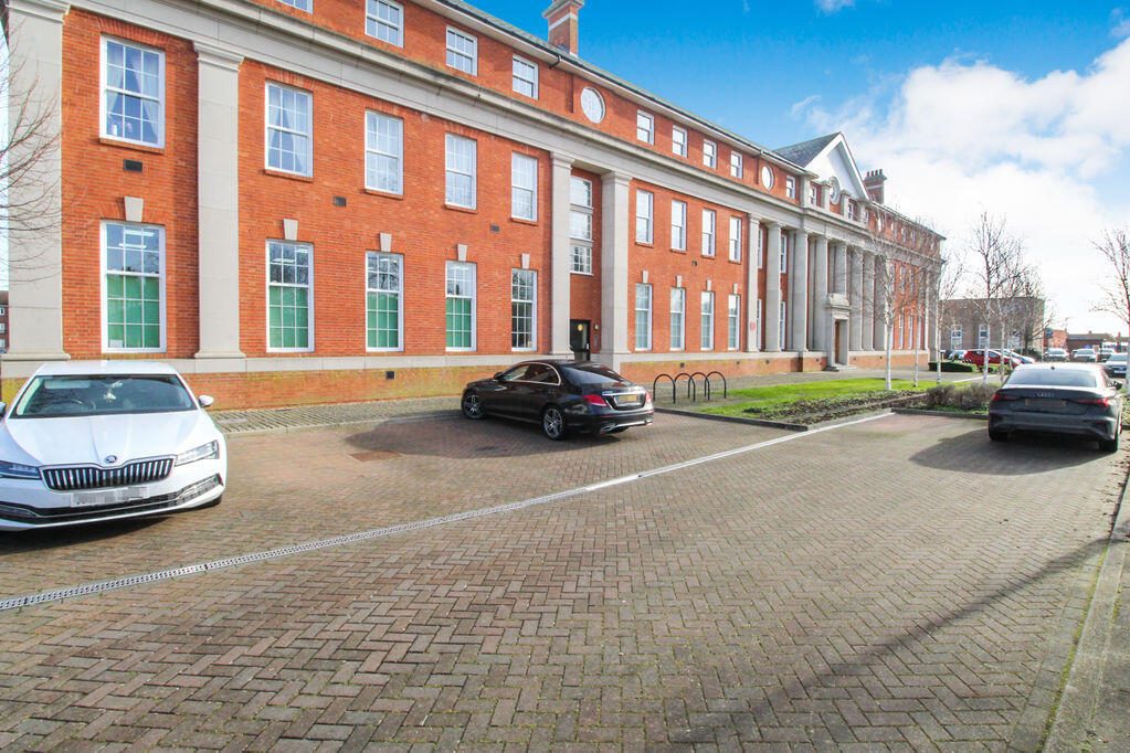 Property main image