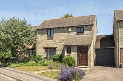 Property on Schofield Avenue, OX28 1JW