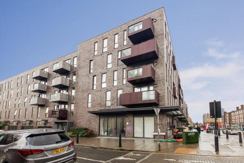 Property main image