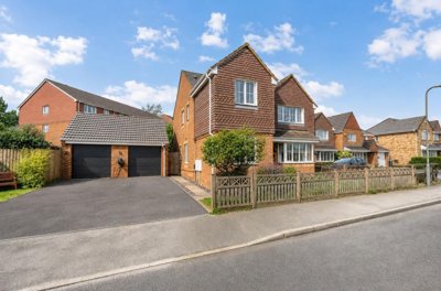 Property on Old Beggarwood Lane, RG22 4WS