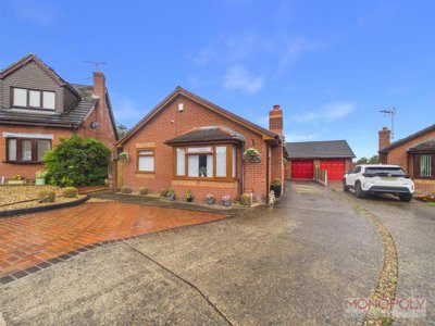 Property on The Links, LL13 9PZ
