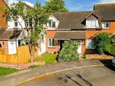 Property on Lincoln Place, OX9 2ER
