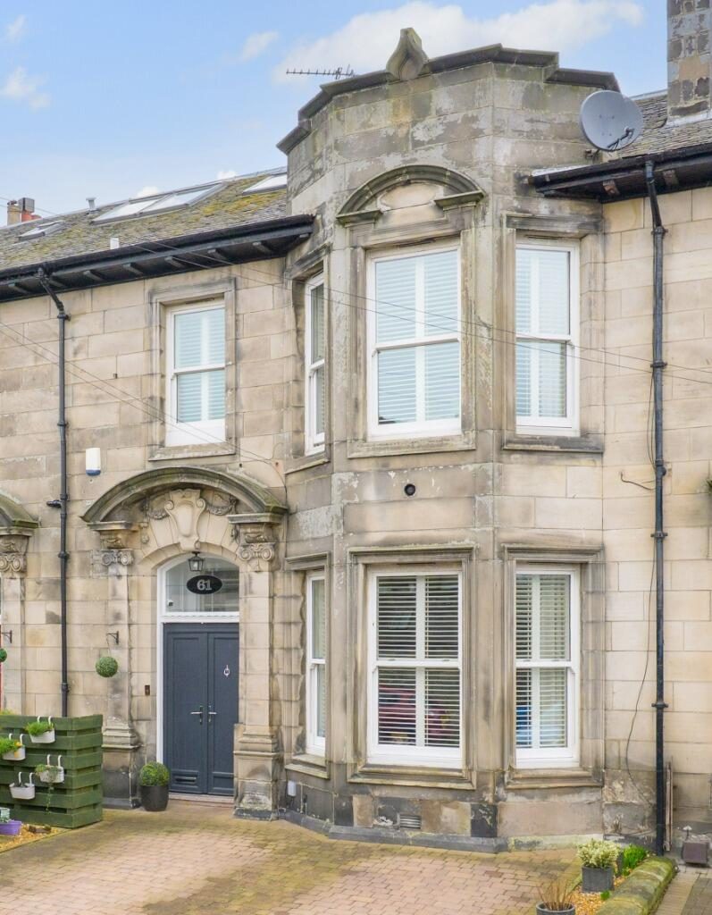 Terraced House