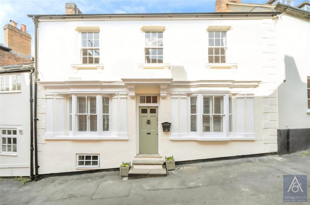 Terraced House