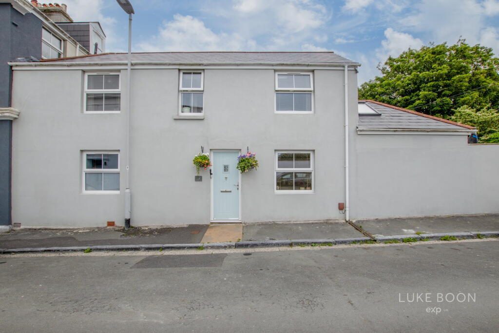 Property main image