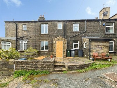 Property on Prince Albert Square, BD13 1EQ