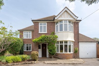 Property on Banbury Road, OX26 2HJ