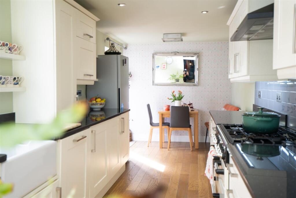 Terraced House