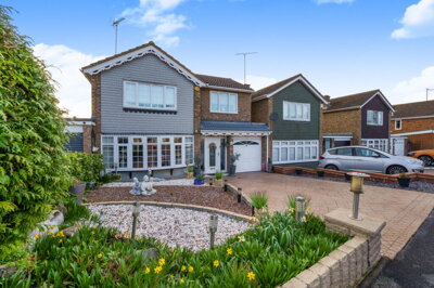 Property on Turnpike Drive, LU3 3RA