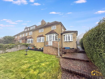 Property on Little Twitten, TN39 4SS