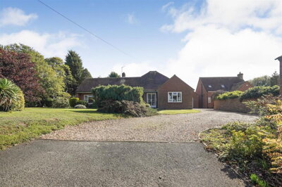 Property on Main Street, CV9 3NN