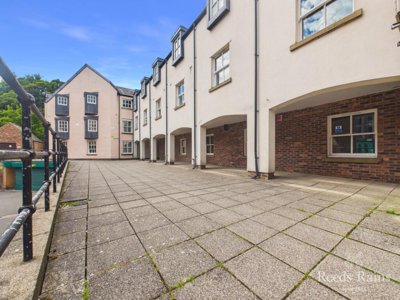 Property on New Elvet, DH1 3AH