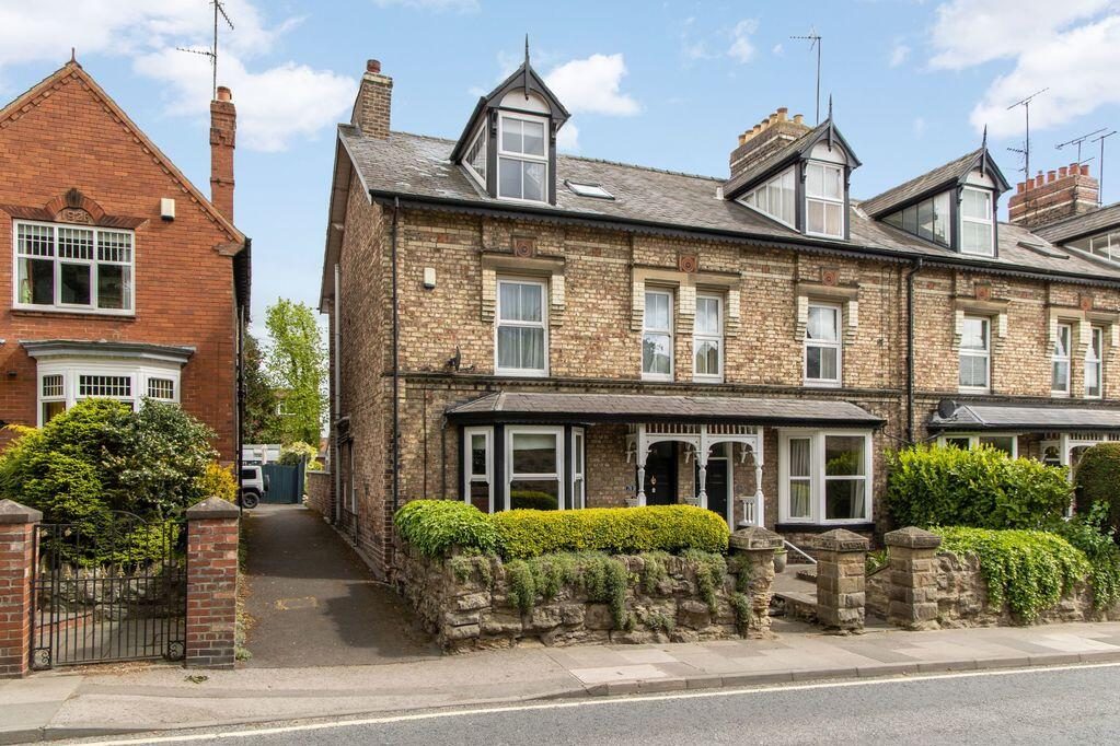 Terraced House