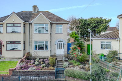 Property on St Dunstans Road, BS3 5NZ