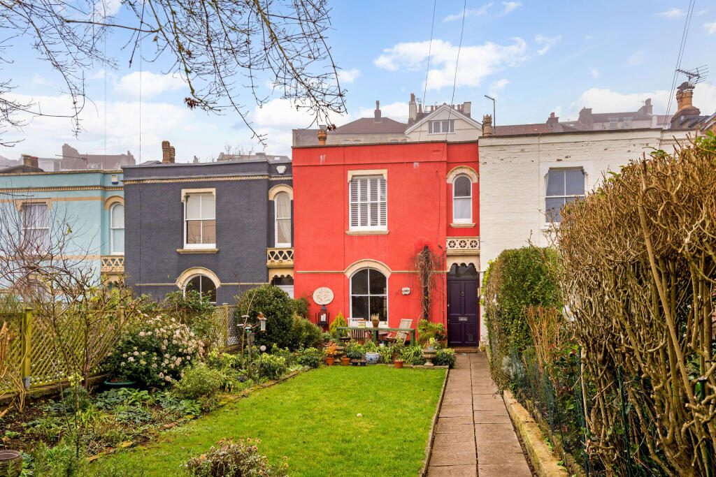 Terraced House