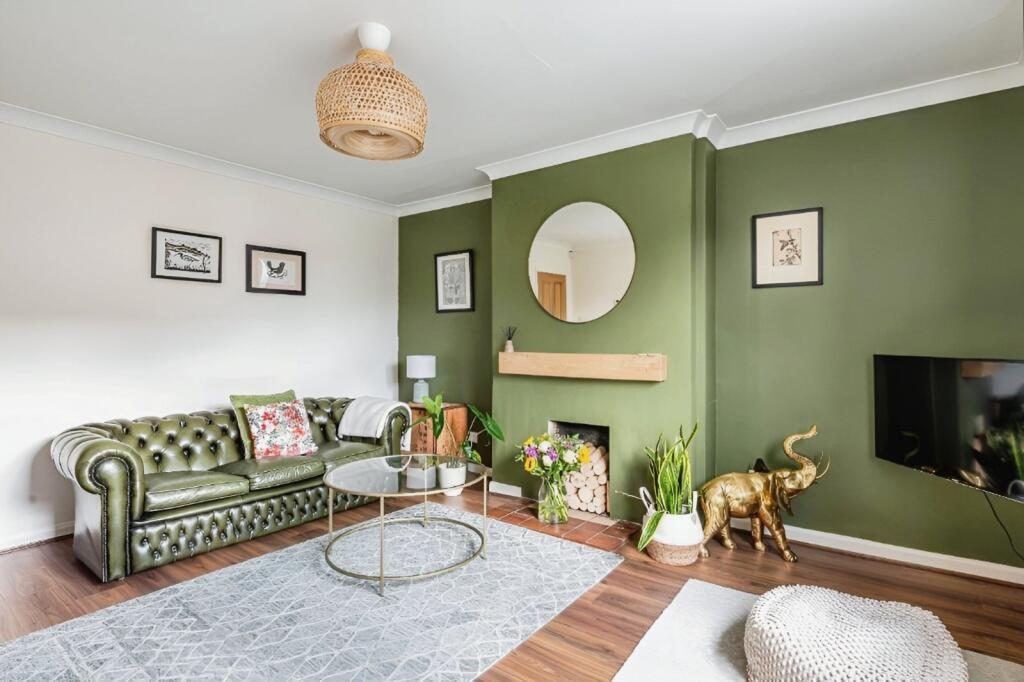 Terraced House