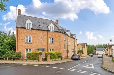 Property on Northfield Road, OX28 1FY