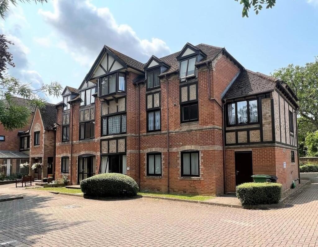 Property main image