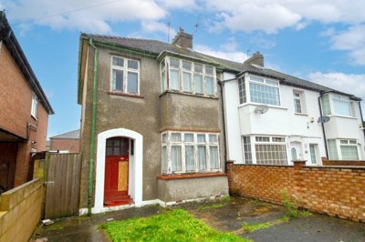 Property on SL2 1RW