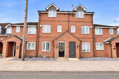 Property on Tudor Street, NG17 5AN