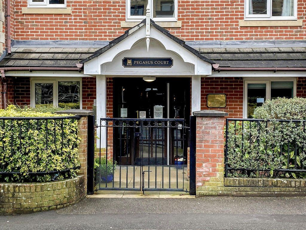 Property main image