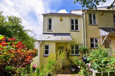 Property on Bodmin Hill, PL22 0JT