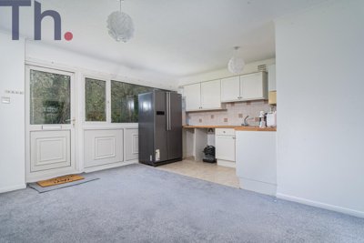 Property on Cockleton Lane, PO31 8RN