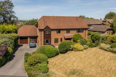 Property on Albany Close, BA14 7LN