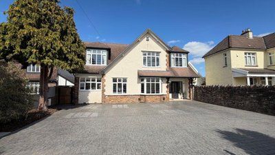 Property on Bristol Road, BS14 0QW